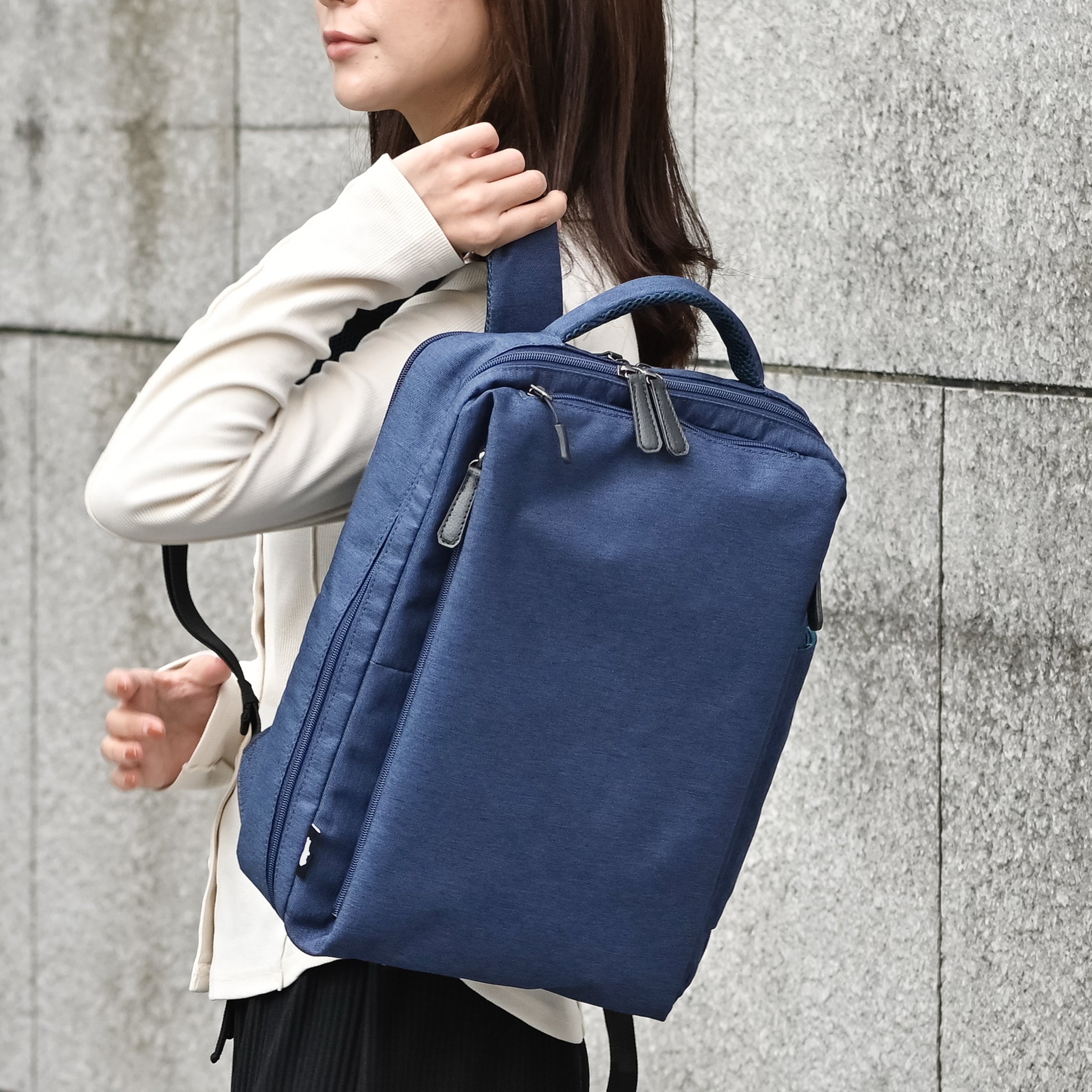 KABAG box regular 年150時間の探し物時間を削減するコンパクトな「時短リュック」です